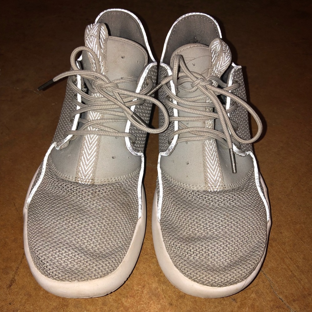Light Grey Jordan Eclipse